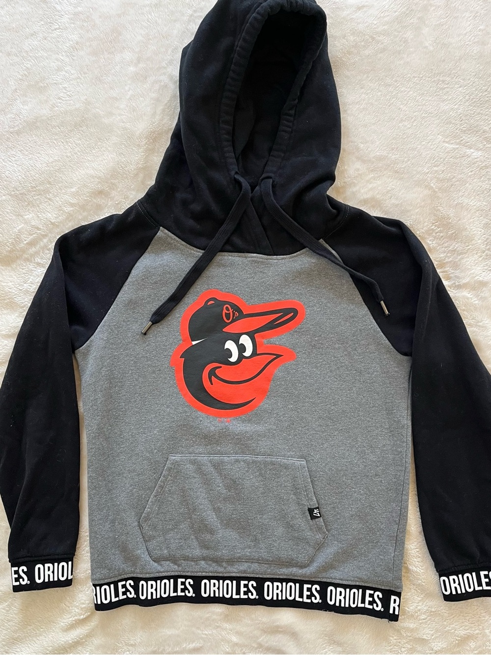 Youth Baltimore Orioles’47 Brand Black and Grey Hoodie Sweatshirt. Sz M